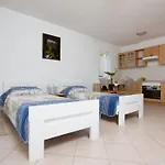 Vero-3 By Interhome Apartamento Opatija